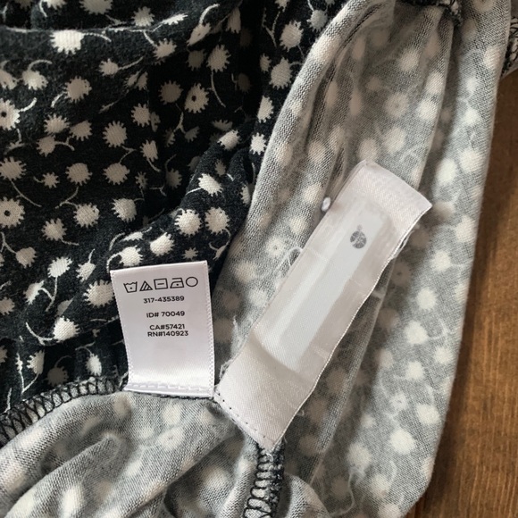 Loft Petite Floral Dress - Picture 7 of 7